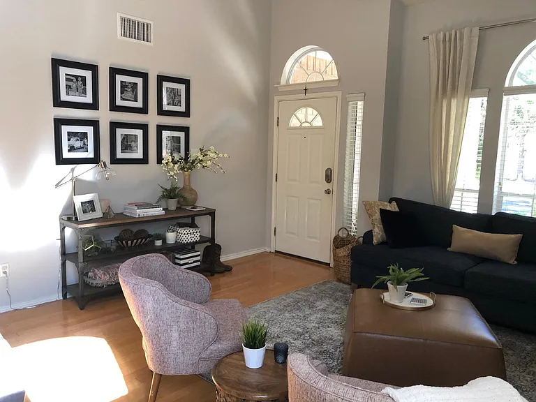 10404 Bentley Dr — Photo 6