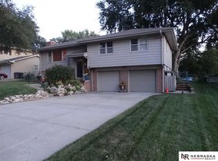 12615 N St, Omaha, NE 68137