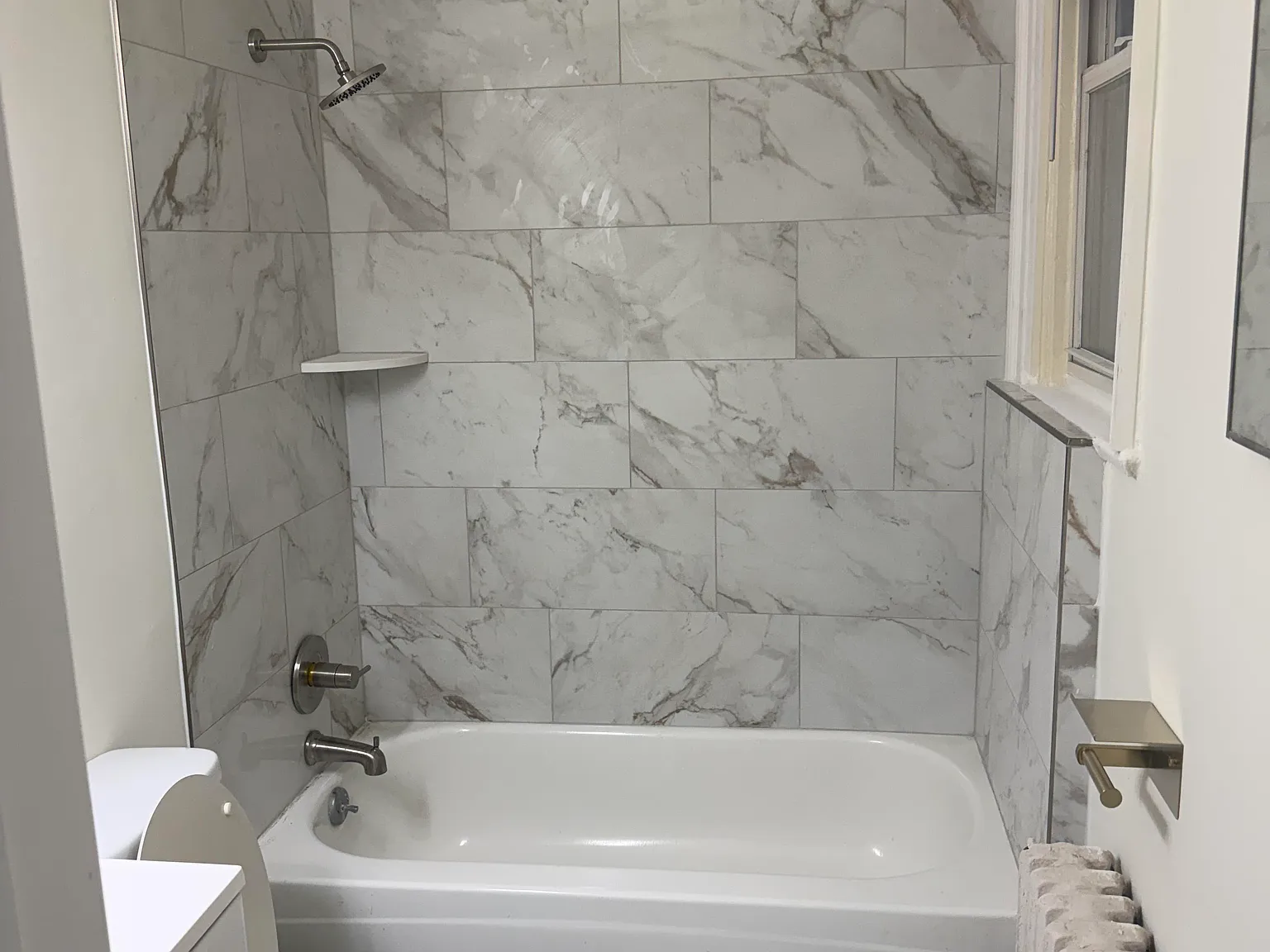 3 bed, 1440 sqft, $4,000 — Photo 3