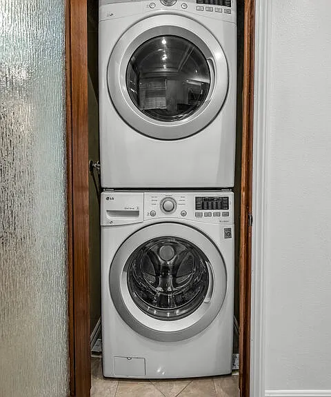 125 N Gale Dr #306 — Photo 13