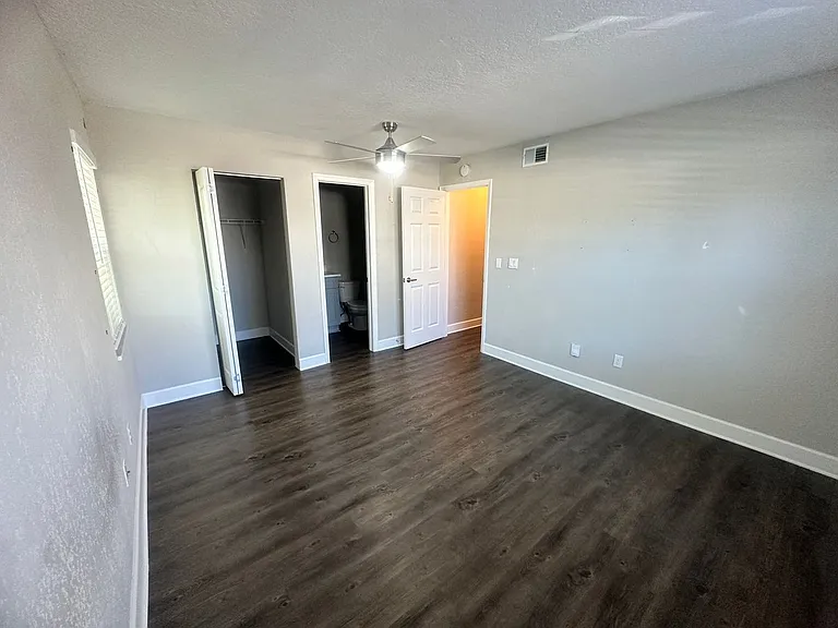 2568 Woodgate Blvd #107 — Photo 9