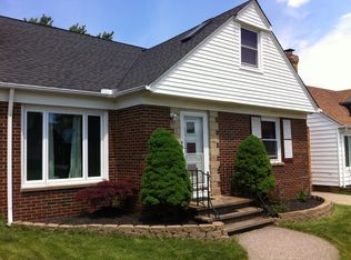 11011 Thornton Ave, Garfield Heights, OH 44125