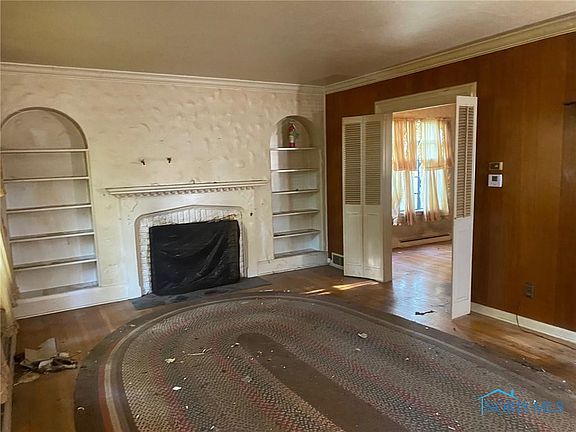 2nd image of 4425 Walker Ave