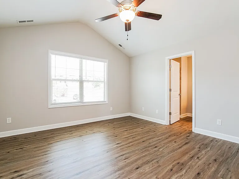 508 McCarthy Dr — Photo 10