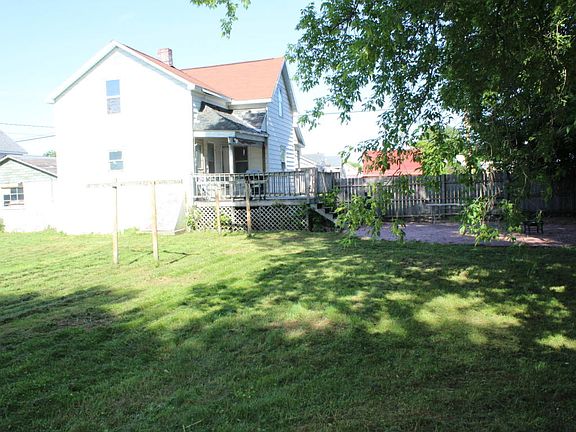 3rd image of 410 Long Lake Ave