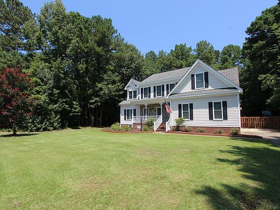 2nd image of 102 Hyacinth Rd