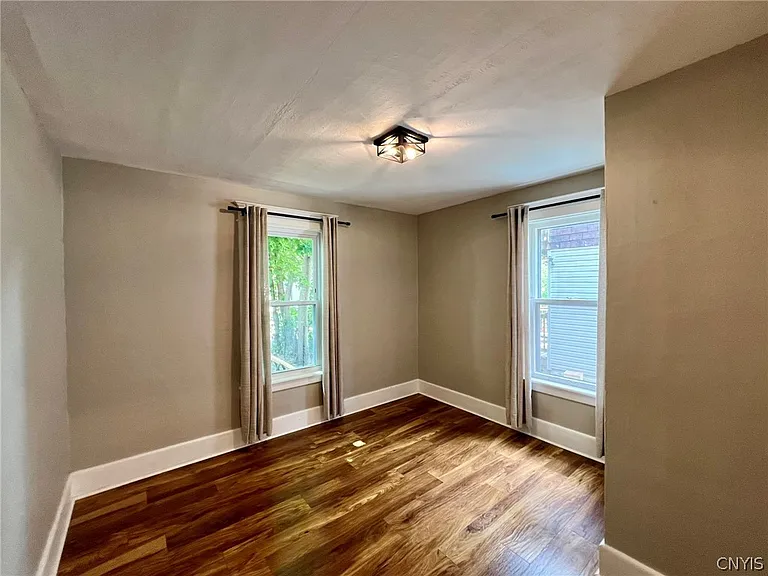 101 Lowell Ave #101 — Photo 24