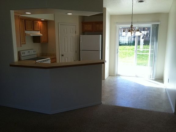 4th image of 3693 S Creekwood Way