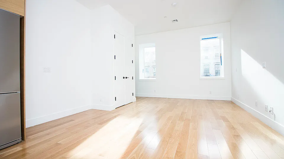 783 Knickerbocker Avenue — Photo 4