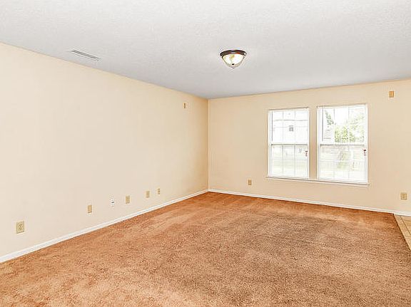 5th image of 10442 Split Rock Way