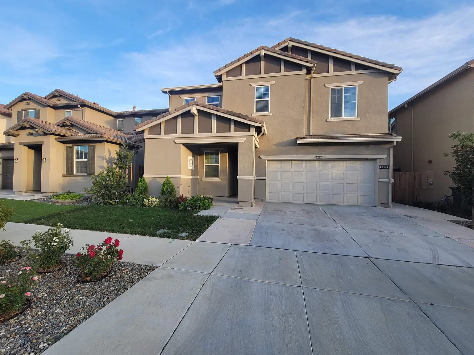 1401 Clementine Ln photo 1