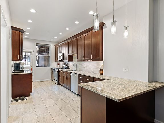 5th image of 5484 S Everett Ave #1