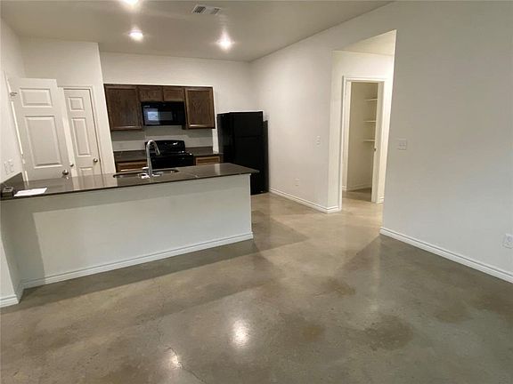 4th image of 2320 Duntov Dr Unit B