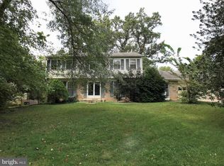 1926 Freedom Ln, Falls Church, VA 22043