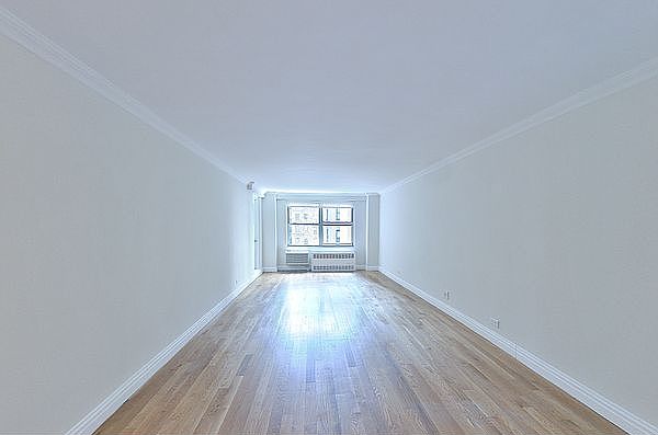 1st image of 210 W 89th St APT 4L