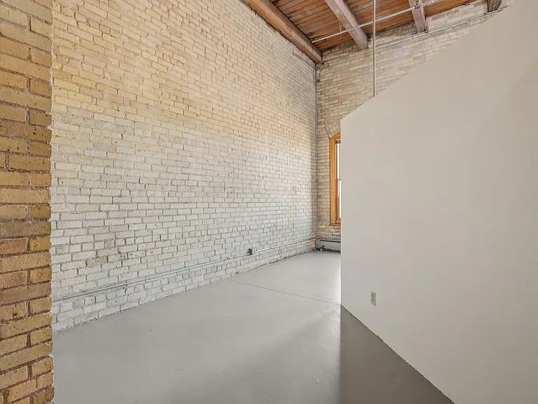 Artspace Northern Warehouse — Photo 16