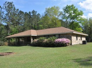182 Holcomb Carroll Rd, Carriere, MS 39426