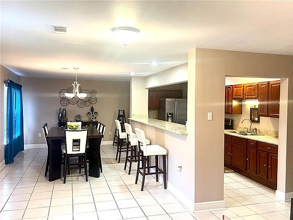 4th image of 10151 Boulevard Way