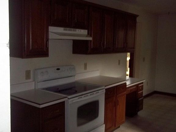 3rd image of 61 Arlington Ave
