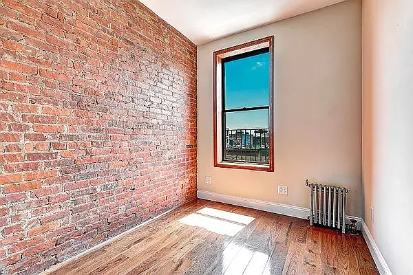 Rented by Executive Towers  | media 12