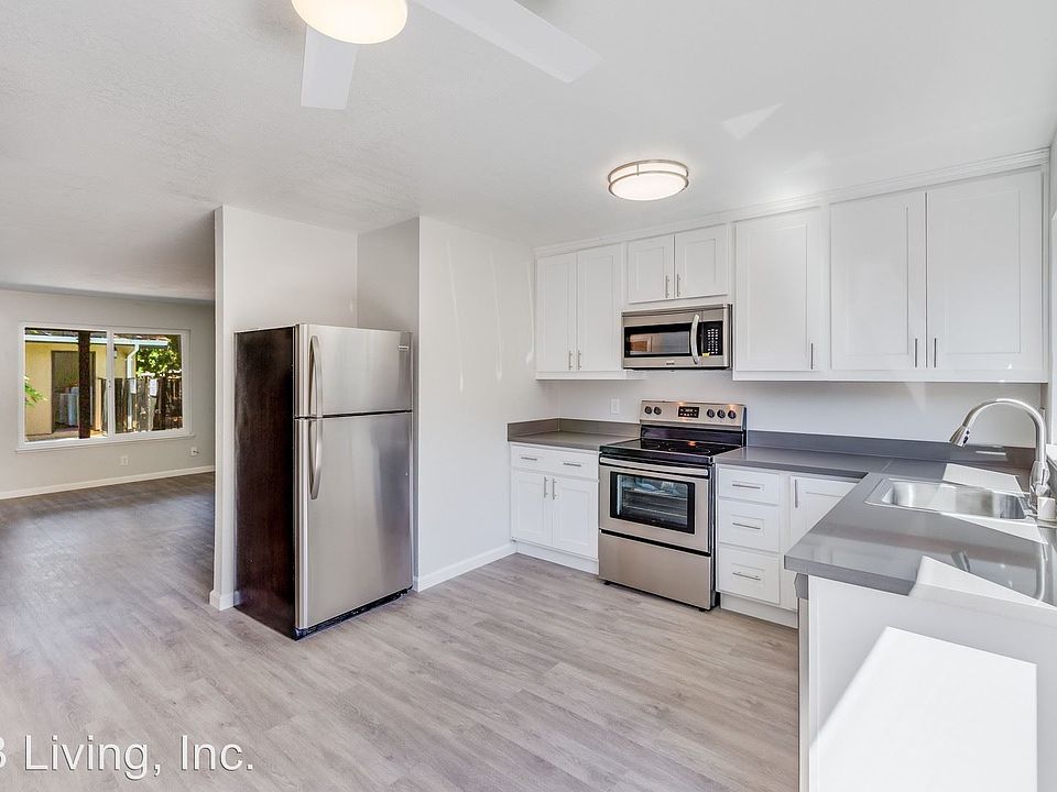 1st image of 300 Franciscan Ct APT 07