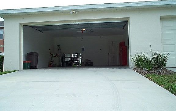2-Car (detached) Garage