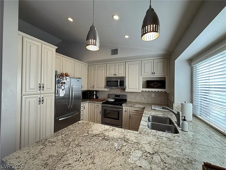 3301 Beach Port Dr — Photo 3