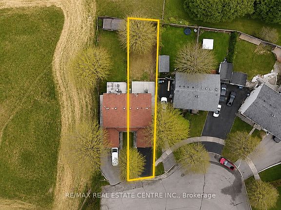 4th image of 62 Bramhall Cir