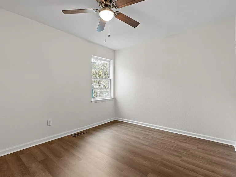 3919 Weldon Dr — Photo 19