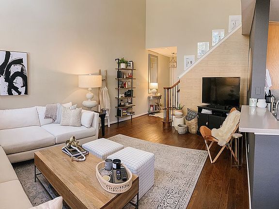 4th image of 1861 Sandpiper Ln