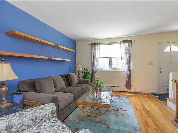 4th image of 67-37 218th St