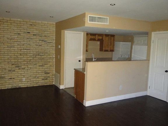 2nd image of 1453 Dorothy Ave Unit 1