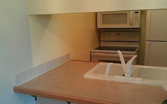 4th image of 14567 Madison Ave APT 405