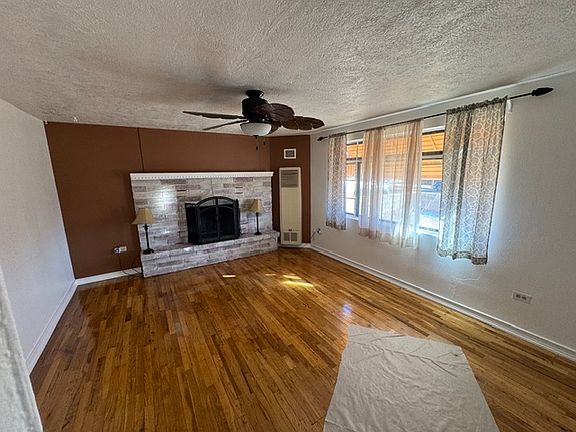 3rd image of 1825 Mann St #1