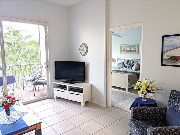 5th image of 9551 Weldon Circle #403