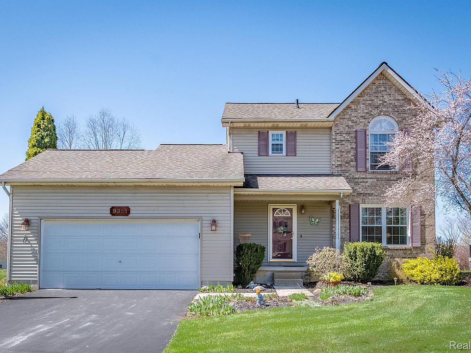 1st image of 9351 Huron Park Dr