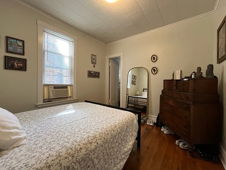 2254 W Addison St #2 — Photo 10