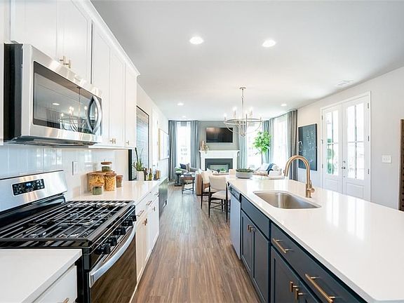 5th image of 93 Little Magnolia Ln
