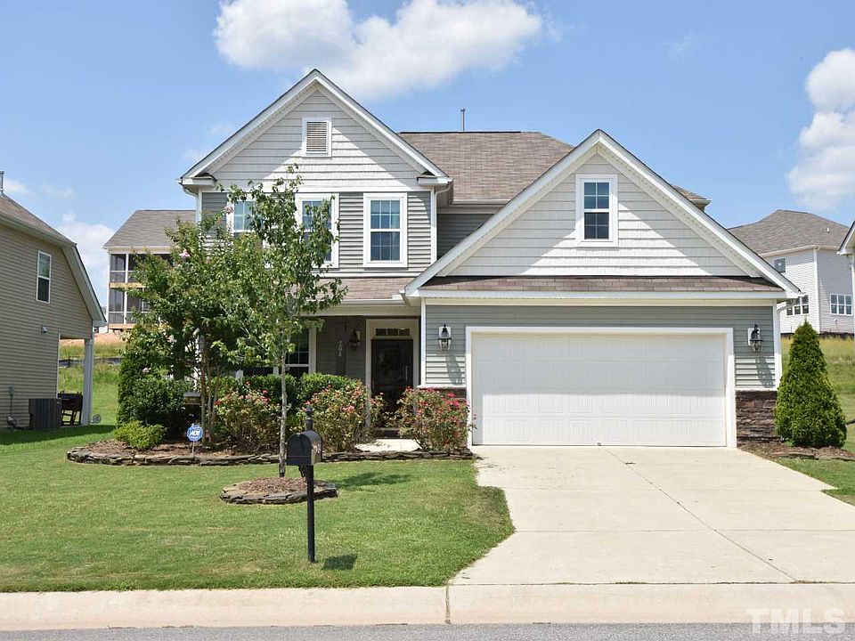 1st image of 204 Holly Blossom Dr