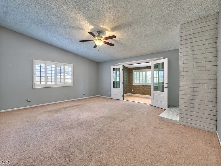 1824 Saylor Way — Photo 6