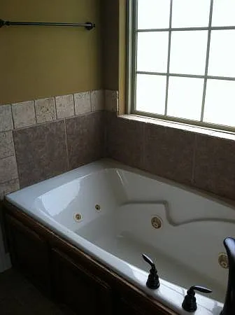 3782 Riverbend Rd — Photo 3