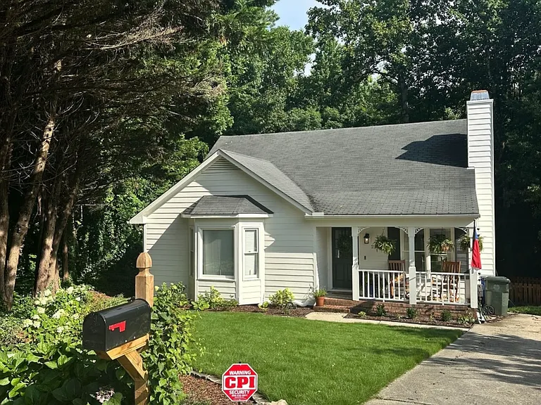 2901 Bannf Ct — Photo 1