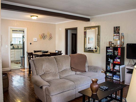 4th image of 715 Kensington Ave