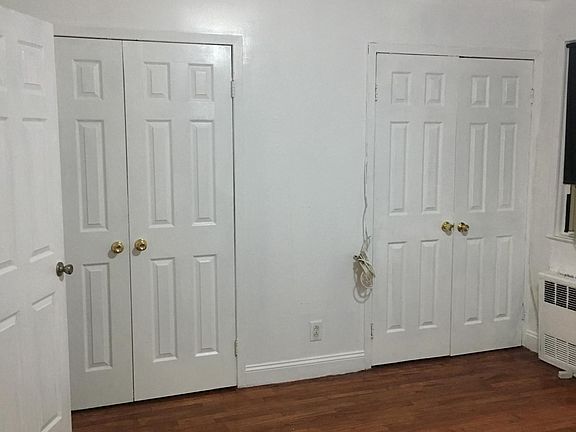 2nd image of 2432 Wallace Ave