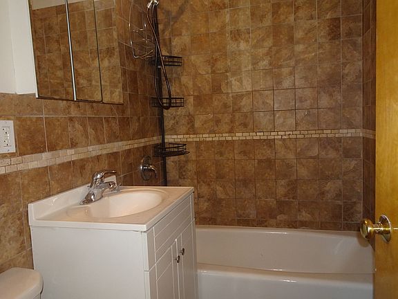 5th image of 4126 N Osceola Ave
