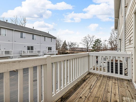 5th image of 1062 Savoy Ct