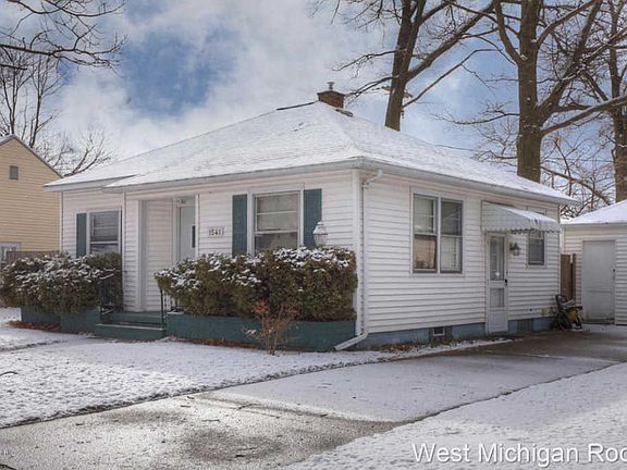 2nd image of 1541 Montague Ave