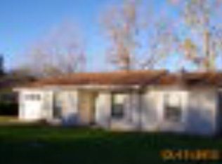 1610 Seguin Ave, Victoria, TX 77901
