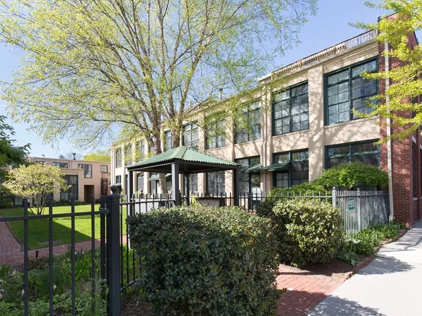 139-155 Brookline St #12, Cambridge, MA 02139