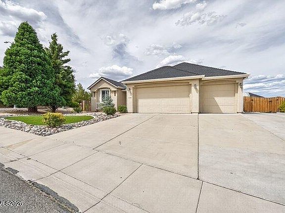 3rd image of 1245 Saxon Dr